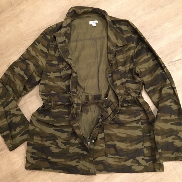 Abound Jackets & Blazers - Abound Camo Utility Jacket size Large 100% Cotton